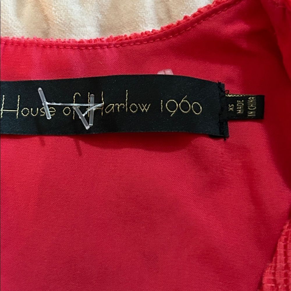 House of Harlow 1960 x REVOLVE Vero Mini Dress in Fuchsia. Size extra small. - Picture 3 of 10